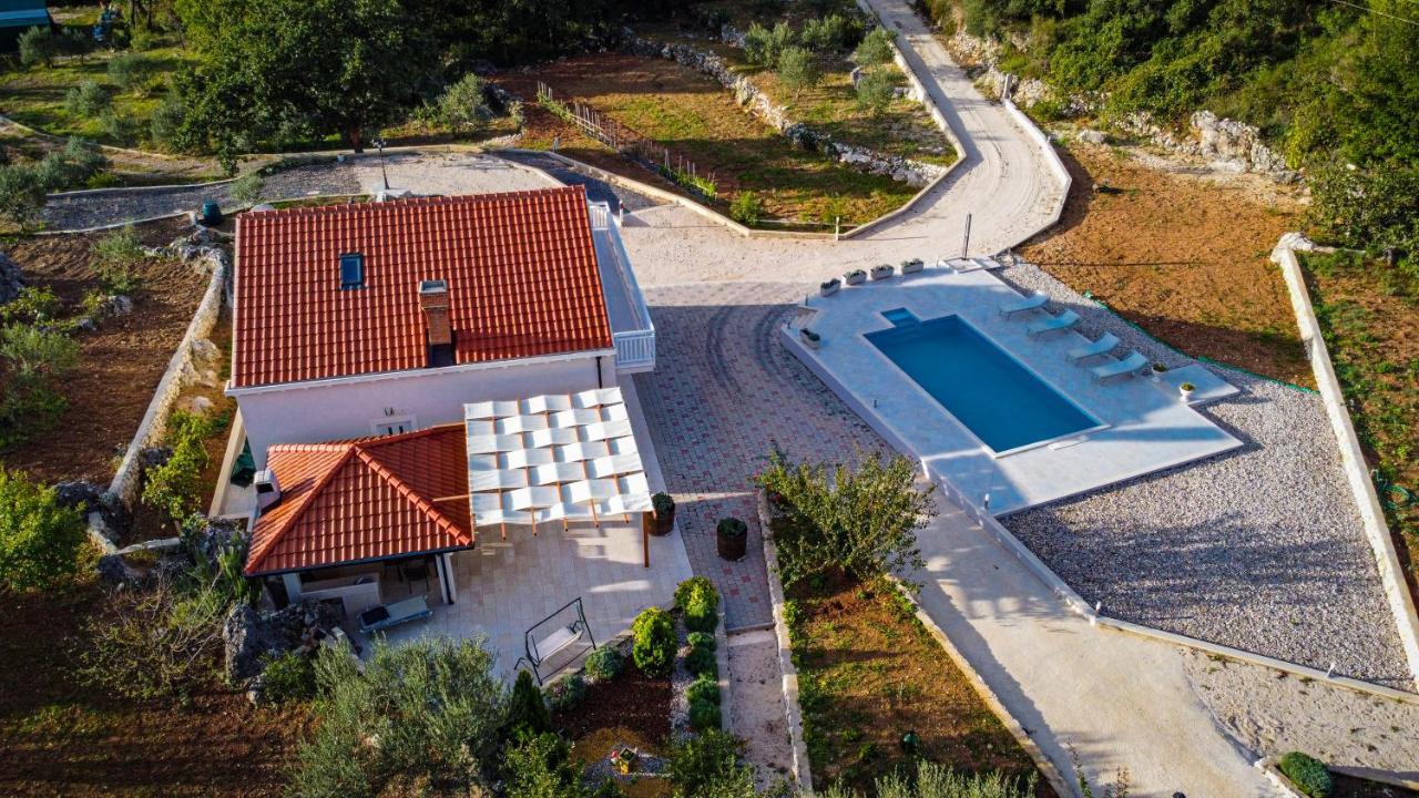 Villa Pizzelli *